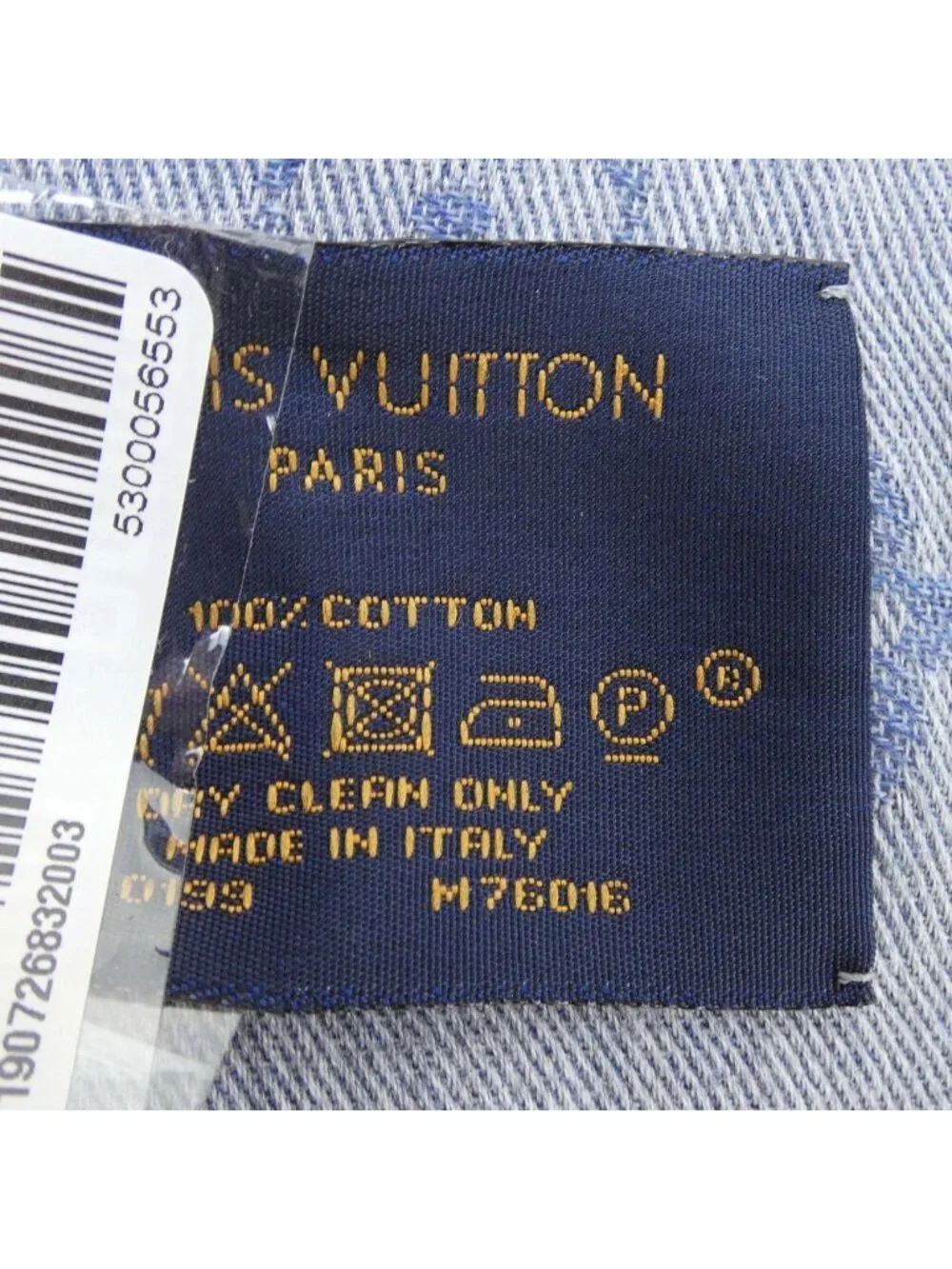 Louis Vuitton Etole Monogram Essential Stole Scarf